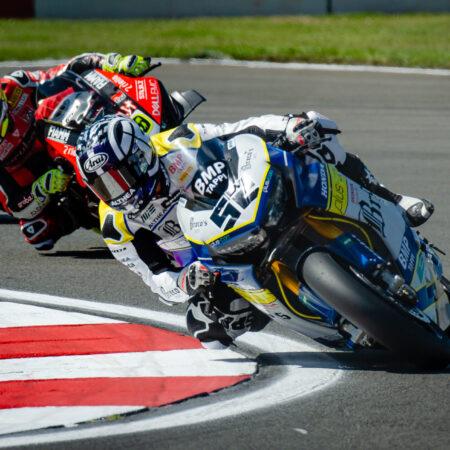 MotoGP Brno 2025. Márquez šokoval v dešti, návrat Martina dojal fanoušky!